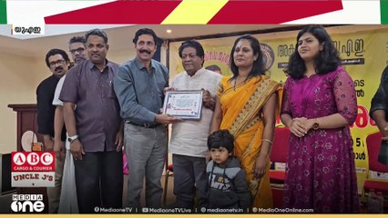 മുരളി മംഗലത്തിന് ഷാർജയിൽ യാത്രയയപ്പ് നൽകി