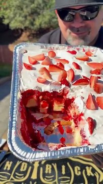 Smoked Strawberry Shortcake Dessert #shortcake #strawberrycake