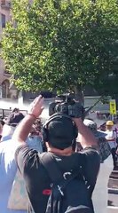 Reprimen con hidrante la marcha de jubilados. Gentileza Lula González.