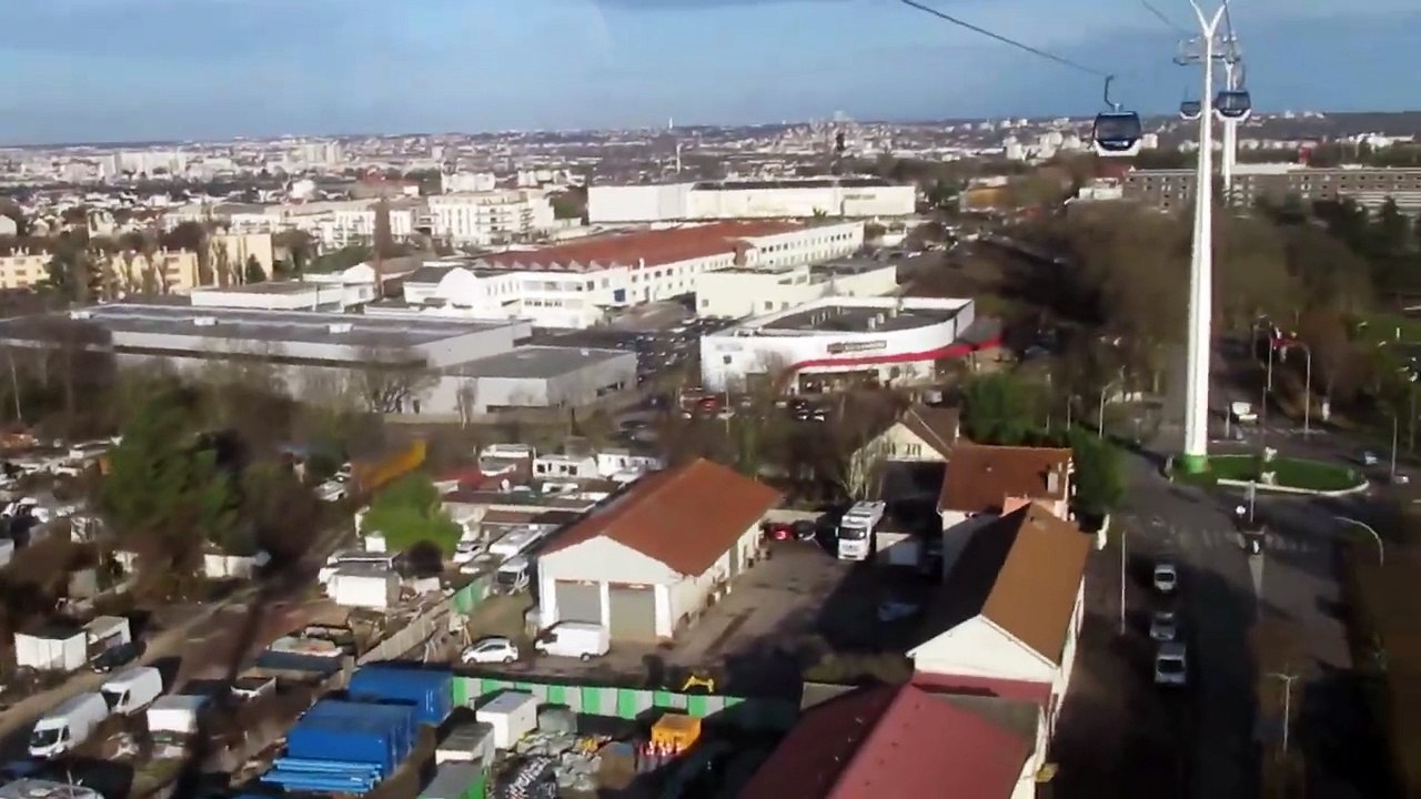 Câble C1 03-En vol vers La Végétale