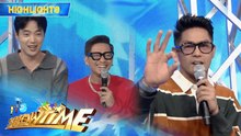 Ryan Bang at Ion, nagpagalingan sa pangangaroling! | It’s Showtime