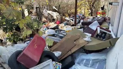 Yine bir çöp ev kabusu: Evin içerisinden çıkanlara kimse inanamadı!
