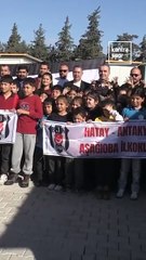 Beşiktaş gönüllülerinden Hatay'da depremzede öğrencilere forma