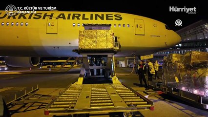 Boubon kökenli anıtsal bronz imparator heykeli ile çeşitli kültür varlıkları Türkiye'ye getirildi