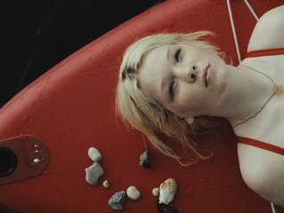 In die Sonne schauen (Les Echos du passé / Sound of Falling): Trailer HD VO st FR/NL