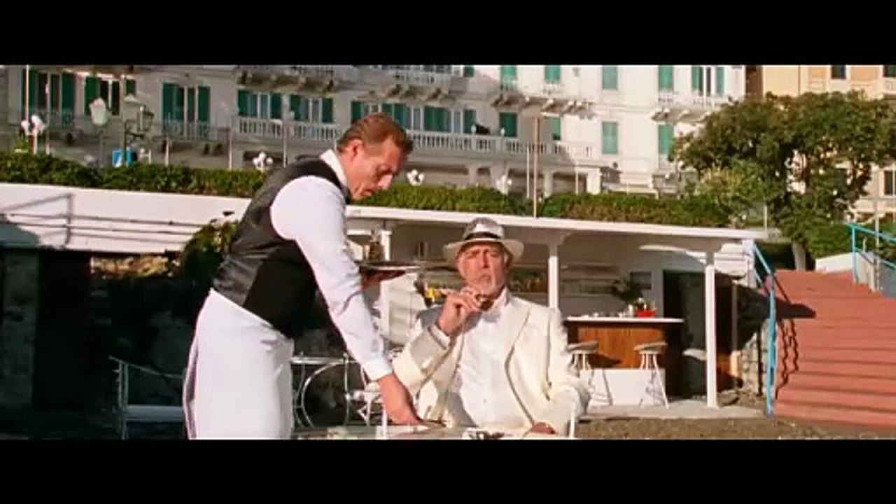 Reflection In A Dead Diamond Trailer DF