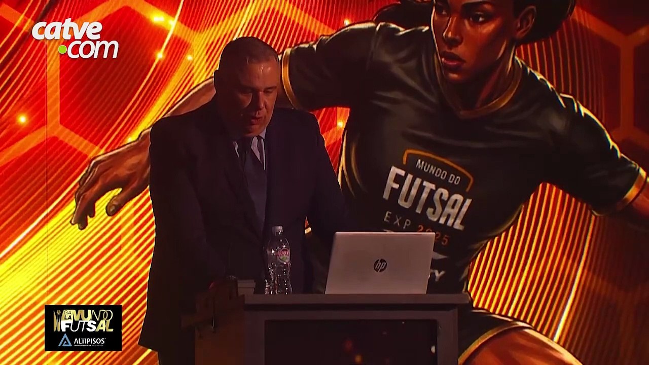 Jorge Guirado recebeu prêmio de destaque na cobertura de eventos esportivos