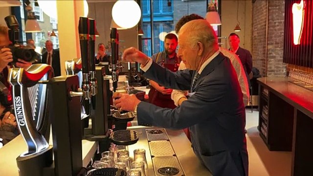 King pulls ‘perfect’ pint of Guinness at new London brewery opening