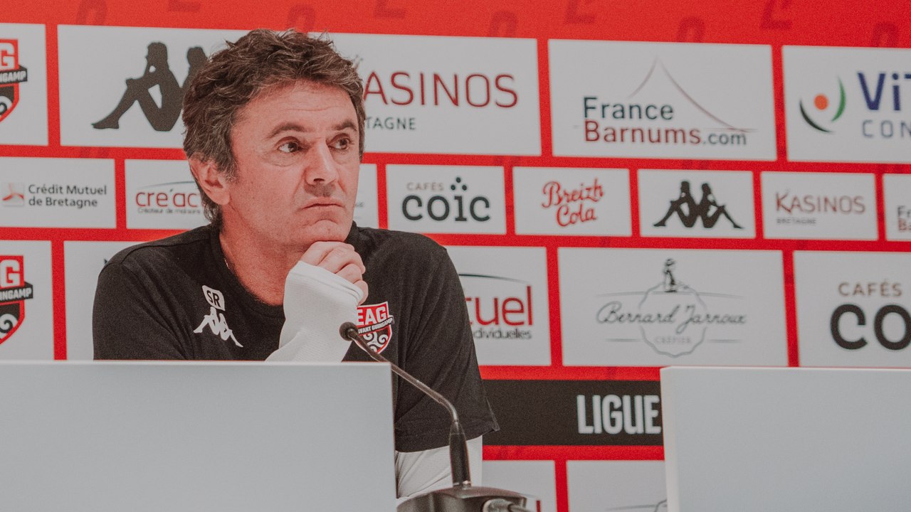 EAG - Stade Lavallois : le point presse de Sylvain Ripoll