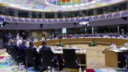 Zelensky vede premier belga: "Decidere su asset russi entro fine anno"