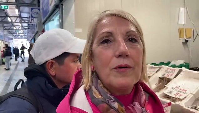 Dall'aragosta all'agnello Igp, fra prezzi e ricette: al mercato civico di Cagliari il pranzo di Natale è servito