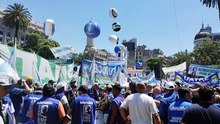 Sindicatos ya en Plaza de Mayo a la espera de la movilización