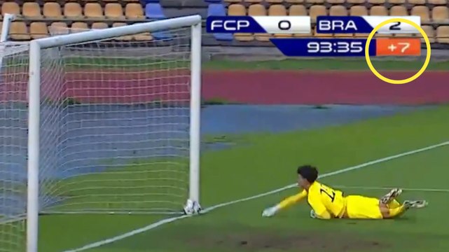 Tiro da centrocampo e... gol fantasma: caos e proteste nel recupero