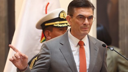 Rodrigo Paz elimina subsidios a combustibles en Bolivia