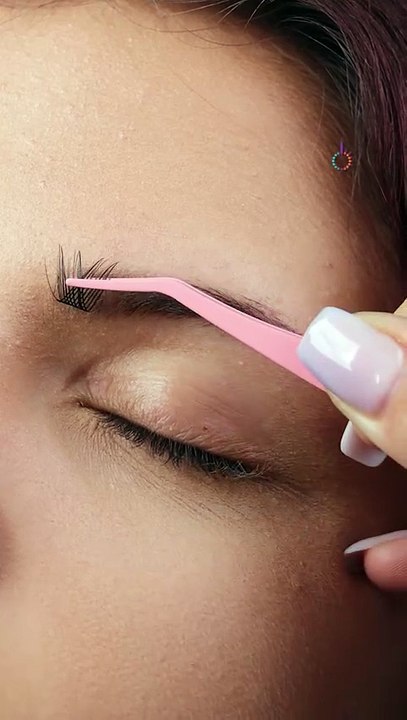 Eyelash eyebrows are the new trend👀✨
