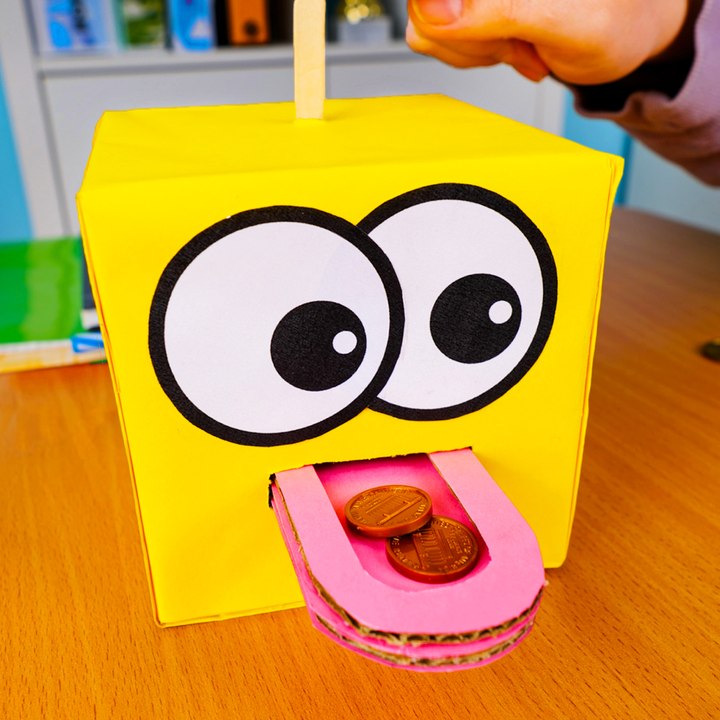 DIY beverage dispenser from cardboard! 🤯📦🥤 #diycrafts #lifehacks