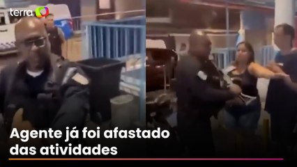 Vídeo mostra idosa sendo agredida com coronhada de fuzil por policial no Rio de Janeiro
