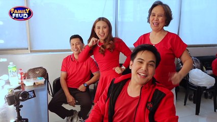 Family Feud: Fam Huddle with Forbes Family | Online Exclusive