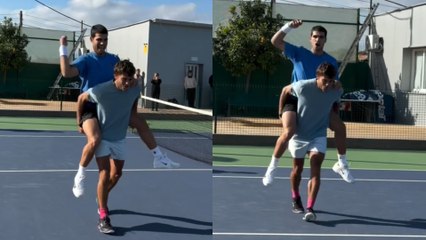 Tennis - Open d'Australie 2026 - Séparé de Juan Carlos Ferrero, Carlos Alcaraz s'entraîne avec un Italien