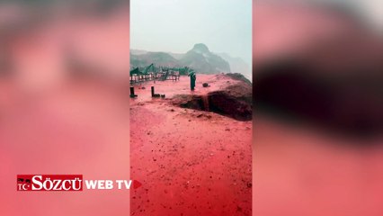 İran'da plaj, kan kırmızısına döndü