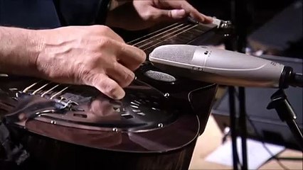 ALISON KRAUSS — The Boy Who Wouldn't Hoe Corn | Alison Krauss & Union Station Live (2003)