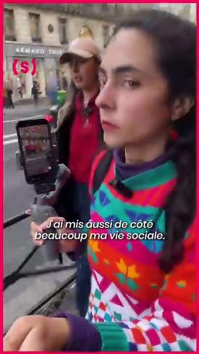 « Déjà, je suis une femme, donc je suis forcement féministe à 4 milliards de % ! » On s’est baladé dans Paris avec l'humoriste @meryembenoua qui nous raconte ses débuts de carrière, son parcours et ce qui nourrit son humour au quotidien ! Elle est actue