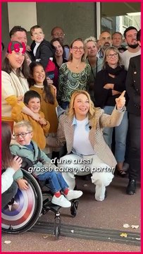 « C’est important de mettre ma notoriété au service de mon engagement » Santa, marraine du @telethon_france 2025, s’est rendue au laboratoire du Généthon pour rencontrer celles et ceux qui luttent ensemble contre la maladie. Le Téléthon c’est ce week-e