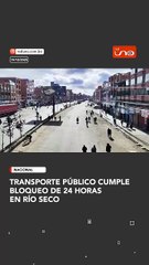Los choferes de transporte público mantienen un bloqueo de 24 horas en Río Seco en protesta contra el Decreto Supremo 5503