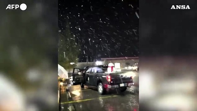 Neve nel deserto: l’Arabia Saudita si risveglia bianca dopo trent'anni