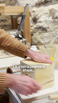 C'EST MON MÉTIER — Artisan santonnier.