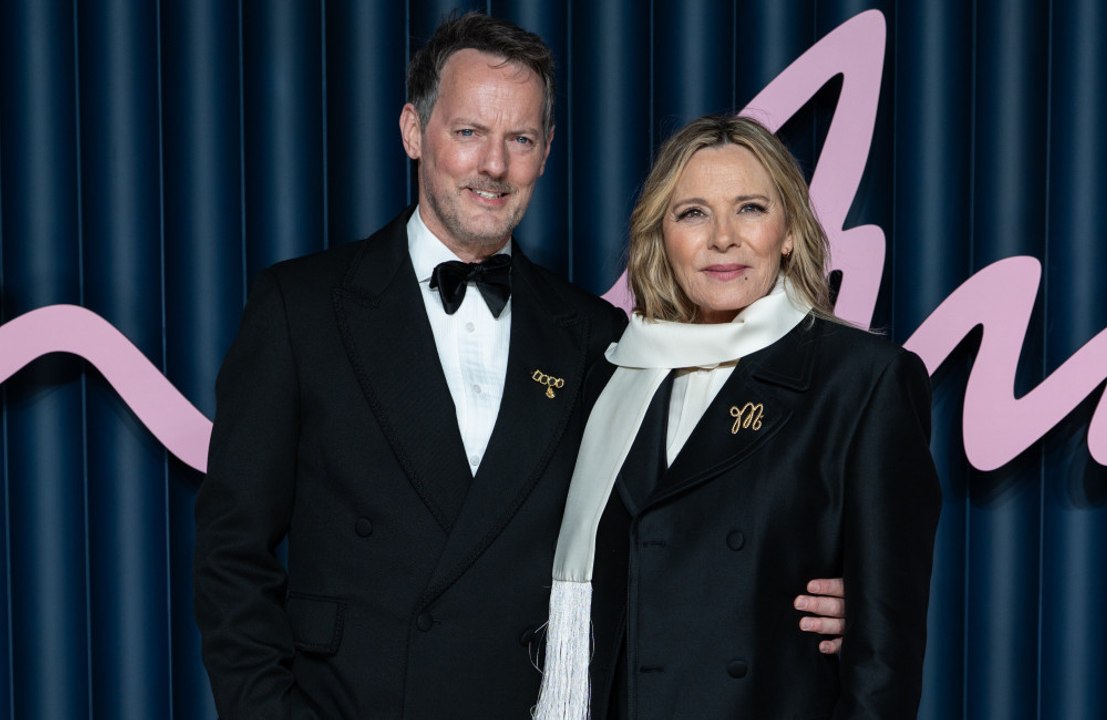『セックス・アンド・ザ・シティ』キム・キャトラル、長年の恋人と結婚