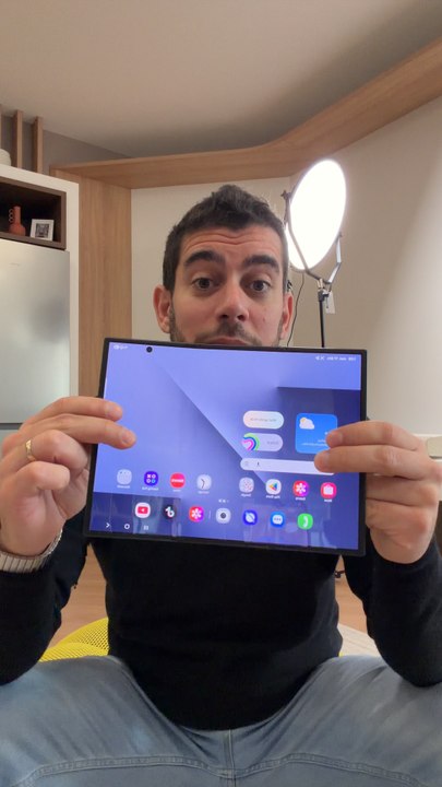 Ce téléphone se plie en 3 !!! C’est le (futur) Samsung Galaxy Z TriFold ! Je l’ai pris en main en avant première !#samsung #futur #android