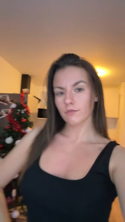 J-6 😍🎄