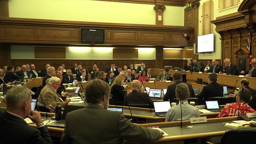 KCC leaders back £100K pot for political assistants