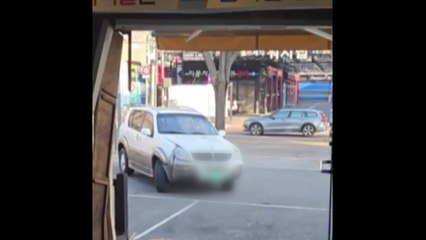 용인 설렁탕집에 80대 운전자가 몰던 차량 돌진 / YTN