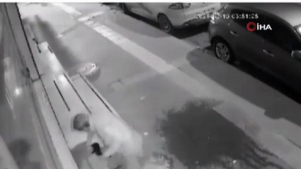 Yaşlı adam neye uğradığını şaşırdı! Bu da alkollü kadın terörü