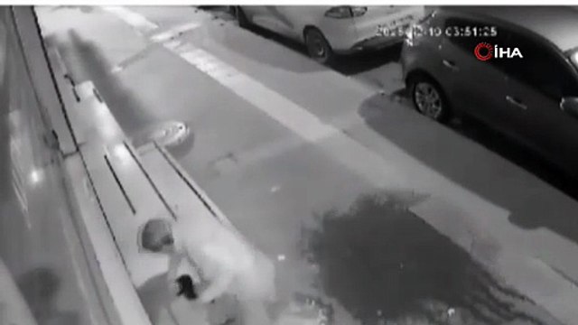 Yaşlı adam neye uğradığını şaşırdı! Bu da alkollü kadın terörü