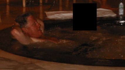 Bill Clinton, Michael Jackson y Mick Jagger protagonizan las nuevas fotos del caso Epstein