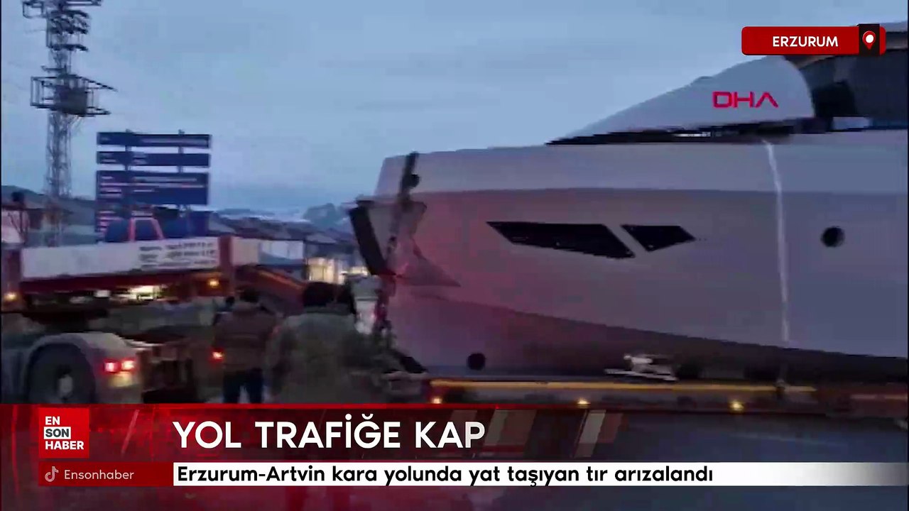 Erzurum-Artvin kara yolunda yat taşıyan tır arızalandı