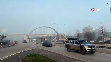 Bursa-Balıkesir yolunda yoğun sis etkili oldu