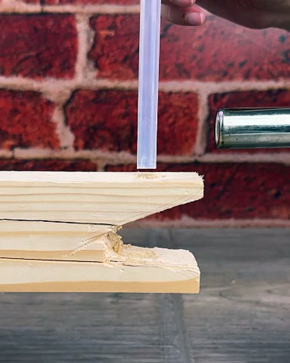 Strongly attach bolts using hot glue🛠️🔩
