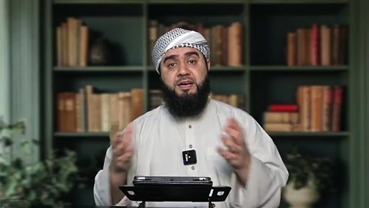 Раҳмонуф душмани масҷид ривоҷдиҳандаи зардуштӣ _ توهین رحمانوف به مسجد