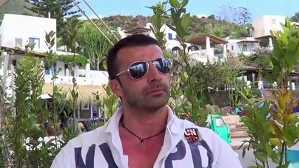 Roy Gigolo con una cliente a Panarea