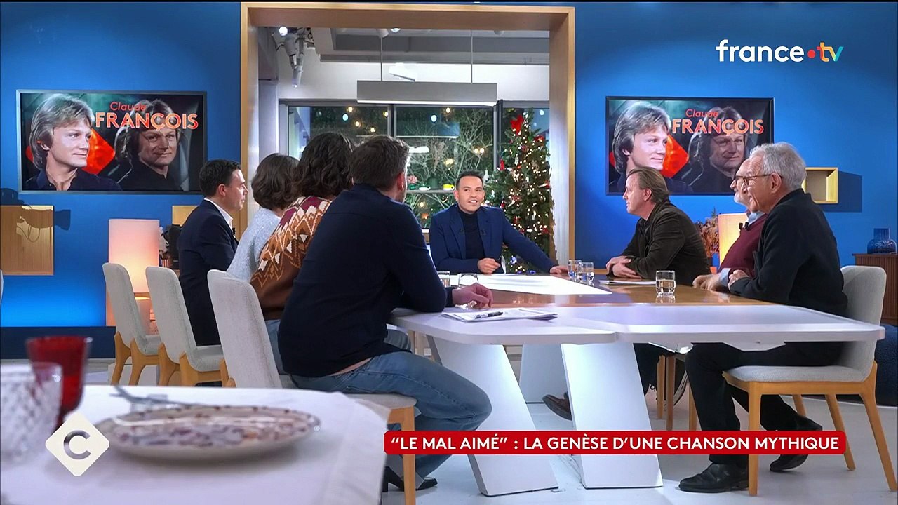 Claude François Jr sur le plateau de C à vous le 20 décembre 2025. Capture d'écran/France 5
