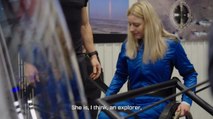 L'ingegnera Michaela Benthaus è la prima persona con disabilità a volare verso lo spazio: il racconto del suo viaggio in un video
