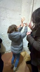 Les habitants de Saint-Aquilin en Dordogne sonnent les cloches