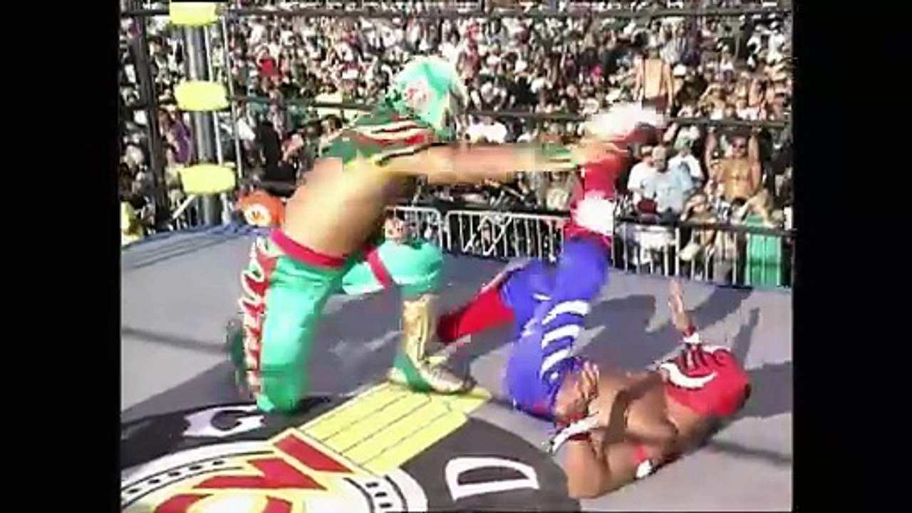 Rey Mysterio vs. Ultimo Dragon - WCW Hog Wild (08/10/96)