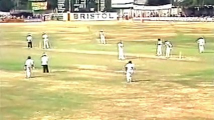 Siddath Wettimuny Duck 0 (Catch Wolley bowled Lillee) vs Aus Ist Test Kandy April 1983