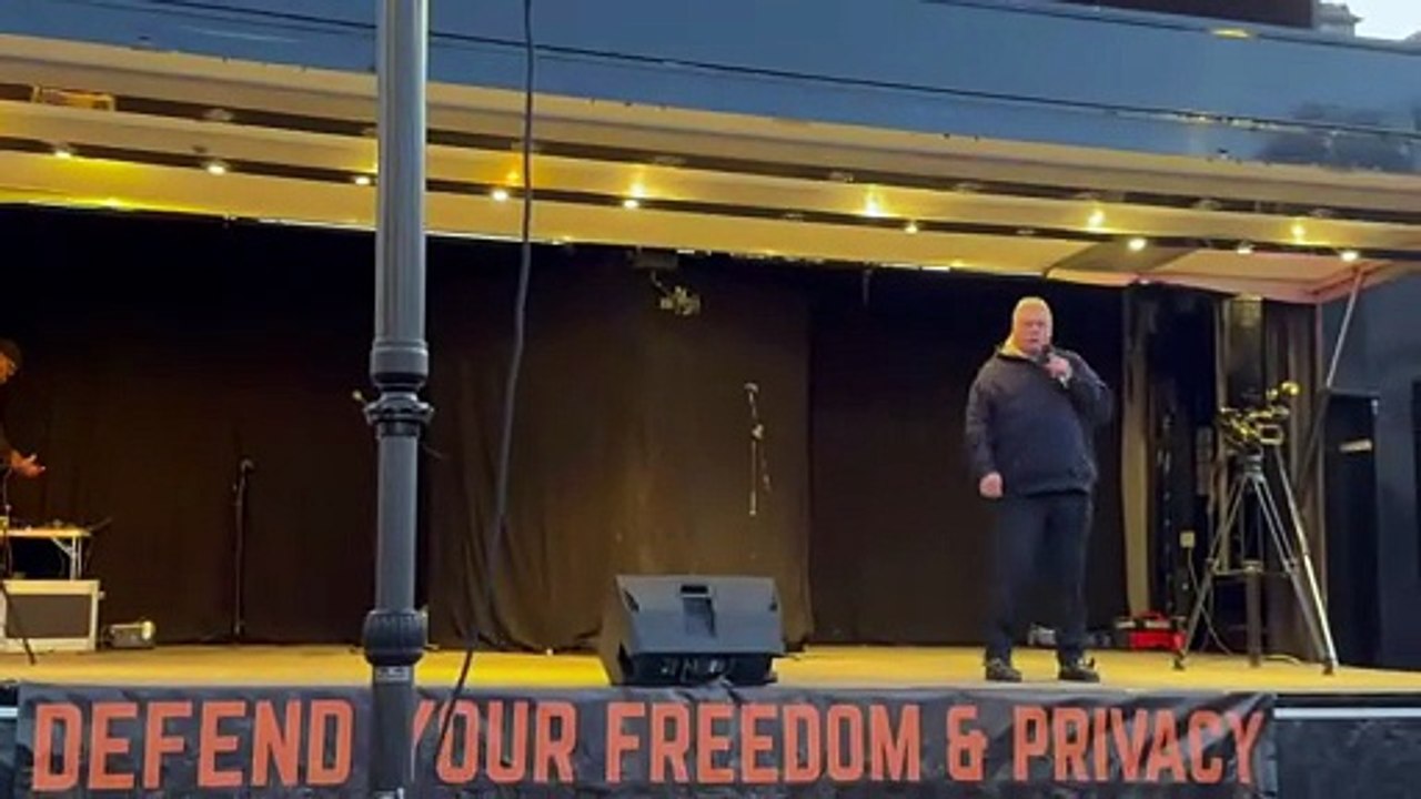 David Icke Takes to The Streets