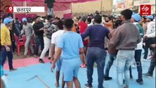 मंत्री के सामने सांसद खेल महोत्सव बना जंग का मैदान, खिलाड़ियों के बीच चली कुर्सियां